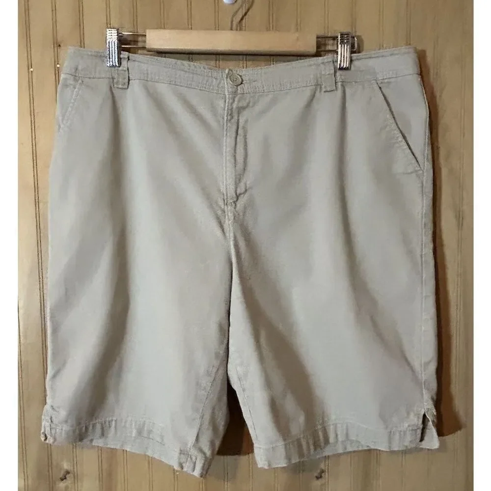 White Stag Women's Size 18 Tan Cotton Blend 2 Pocket Walking Shorts